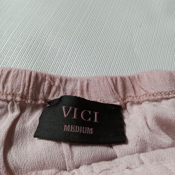 Vici Dusty Rose Lace Appliques Off the Shoulder Flowy Tunic Blouse Size Medium - Picture 3 of 14